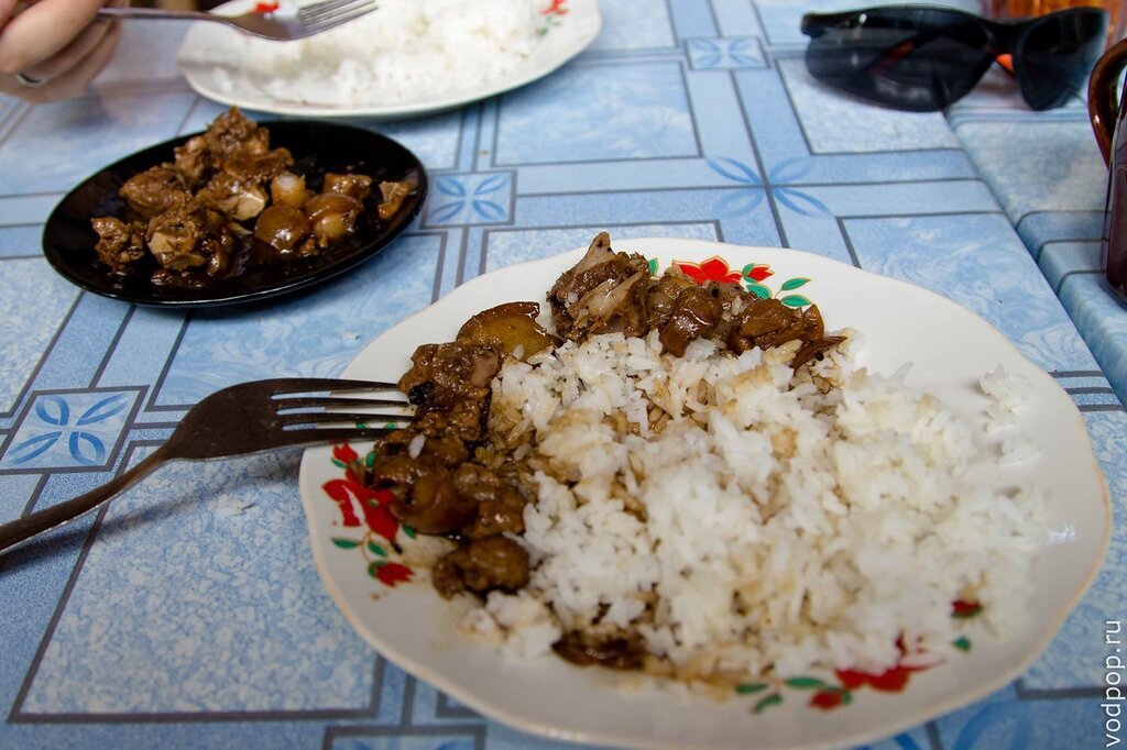 Pork adobo - традиционное филиппинское блюдо Pork adobo - традиционное филиппинское блюдо